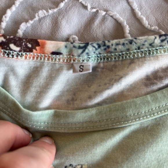 NWOT Amazon Bands Twist Knot Tunic Top - Picture 3 of 4